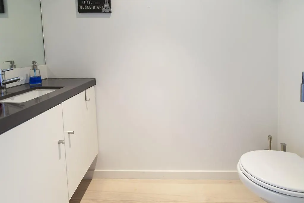 Joivy Lux And Spacious 1Br Home With Huge Terrace, 5Mins To Academy Of Sciences Lisbon Apartment