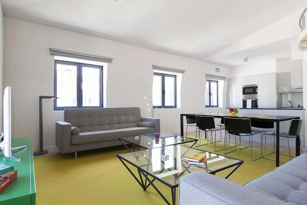 Apartment Joivy Lux And Spacious 1Br Home With Huge Terrace, 5Mins To Academy Of Sciences Lisbon Portugal