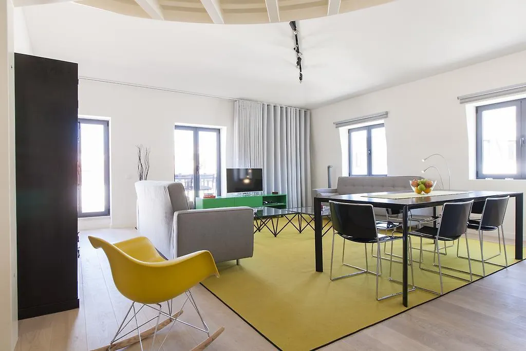 Joivy Lux And Spacious 1Br Home With Huge Terrace, 5Mins To Academy Of Sciences Lisbon 0*,